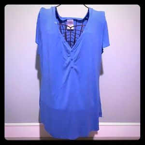 Plain v-neck t-shirt